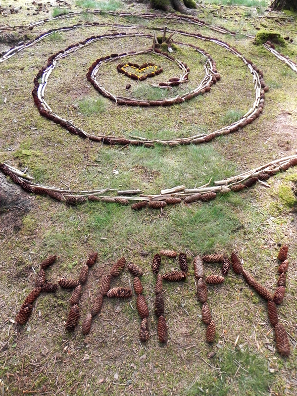 Tschurtschenkreis auf Waldboden